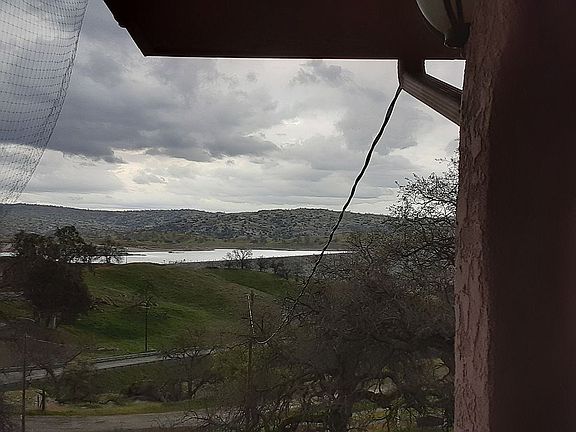 5th image of 25160 Patricia Ln