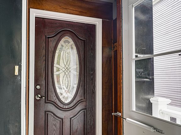 4th image of 16 Forrester St