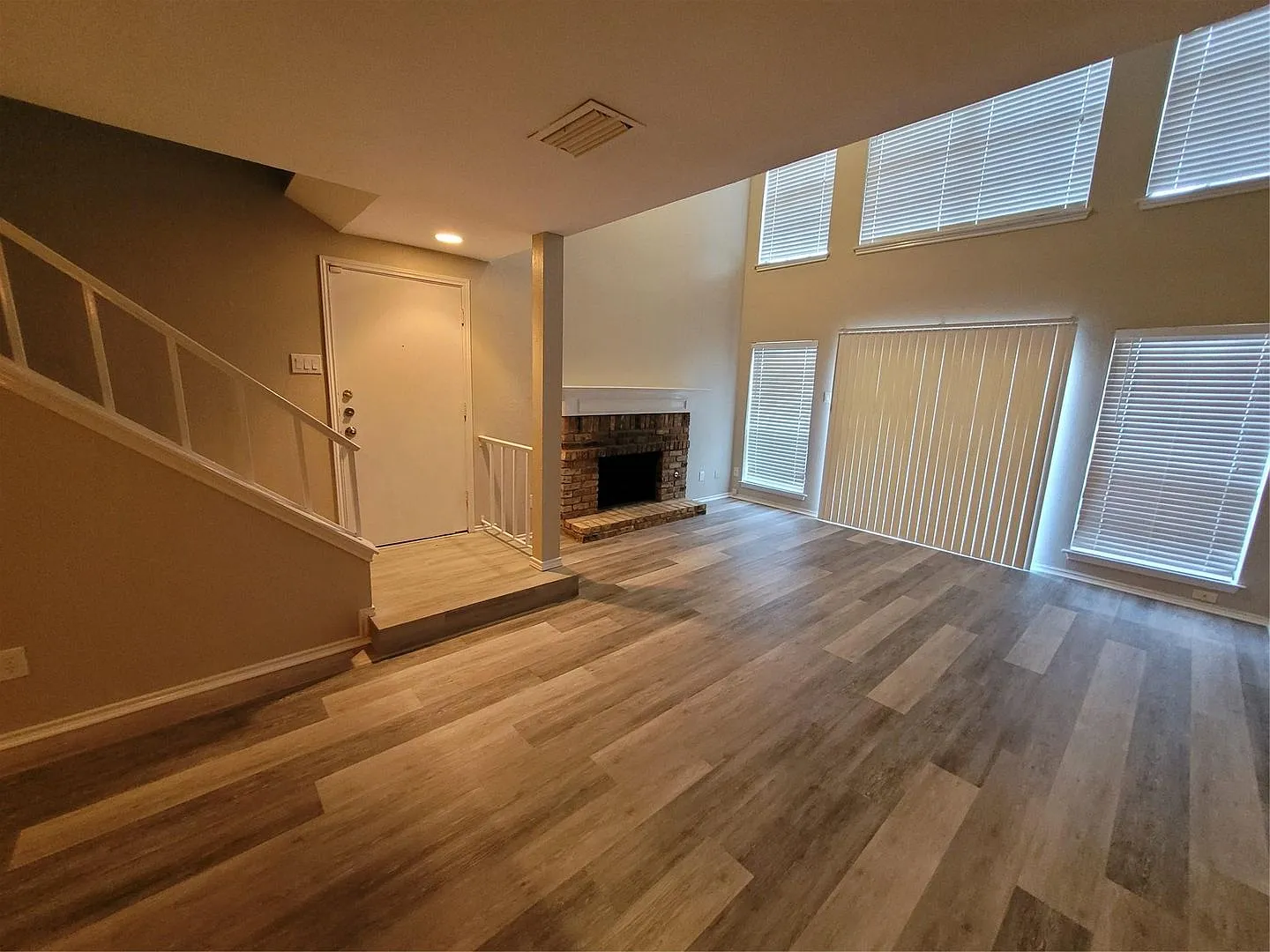 15221 Berry Trail #901 — Photo 4