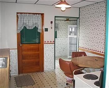 5th image of 1710 Maple Ave