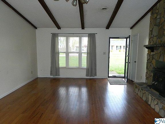 5th image of 114 Callaway Ln