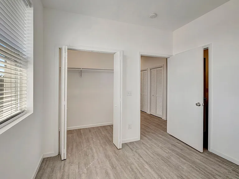Hickory Lofts — Photo 11