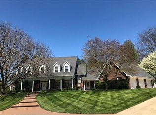 45 Court Dr, Saint Joseph, MO 64506