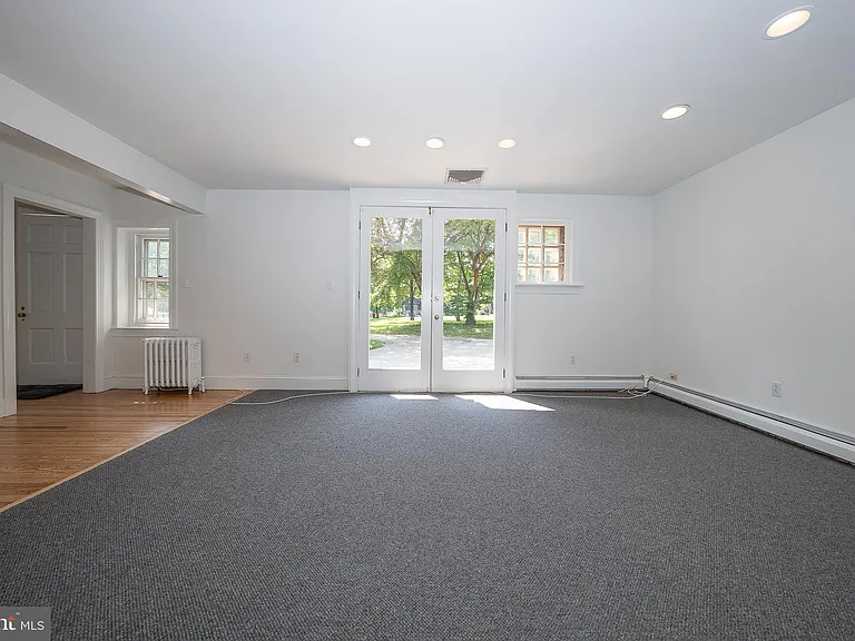 504 Harriton Rd — Photo 31