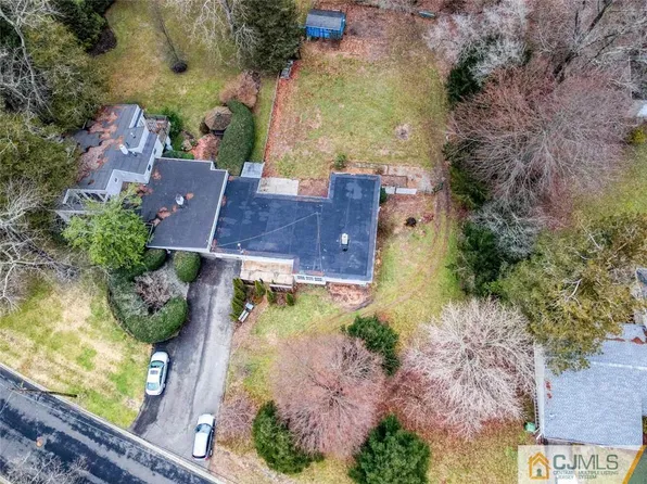 18 Farm Ln, Roosevelt, NJ 08555