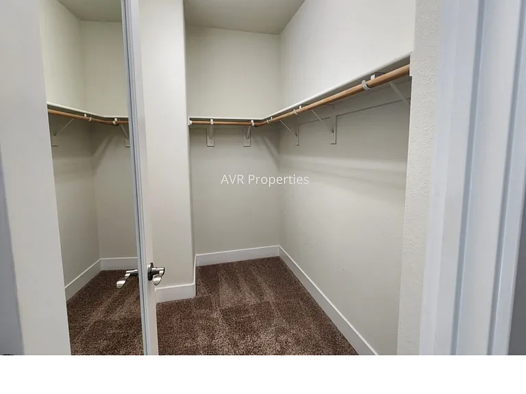 5635 Melodia Cir — Photo 23