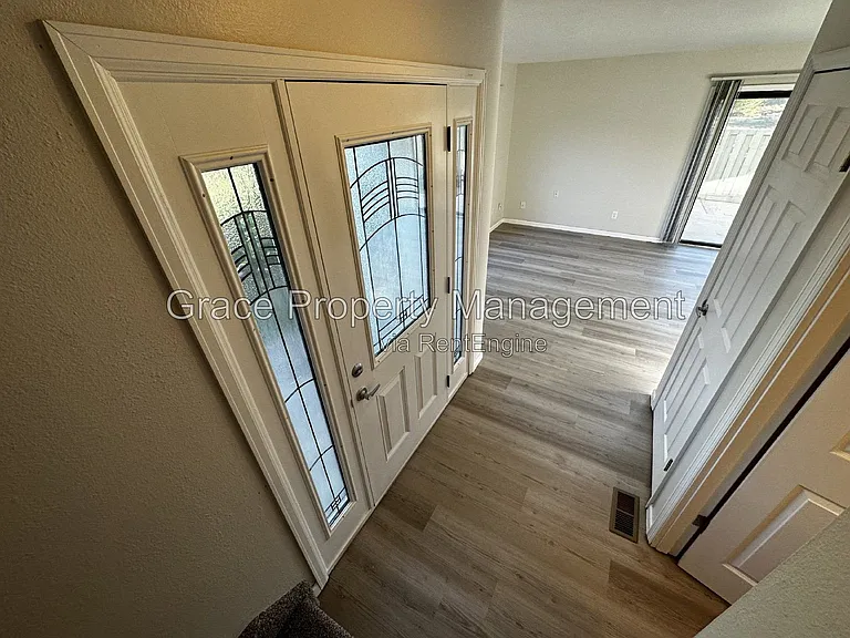 24 Mountain Shadows Ct — Photo 5