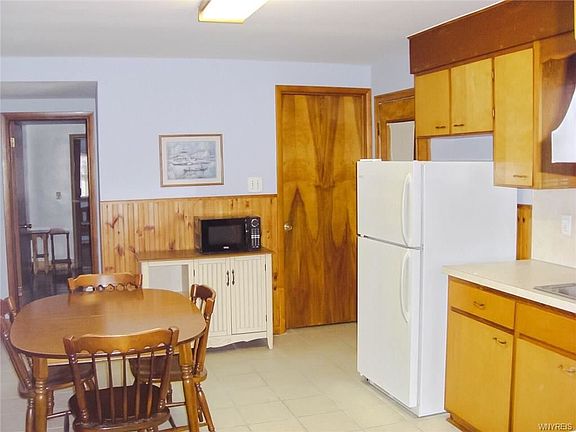 3rd image of 3218 Niagara Ave
