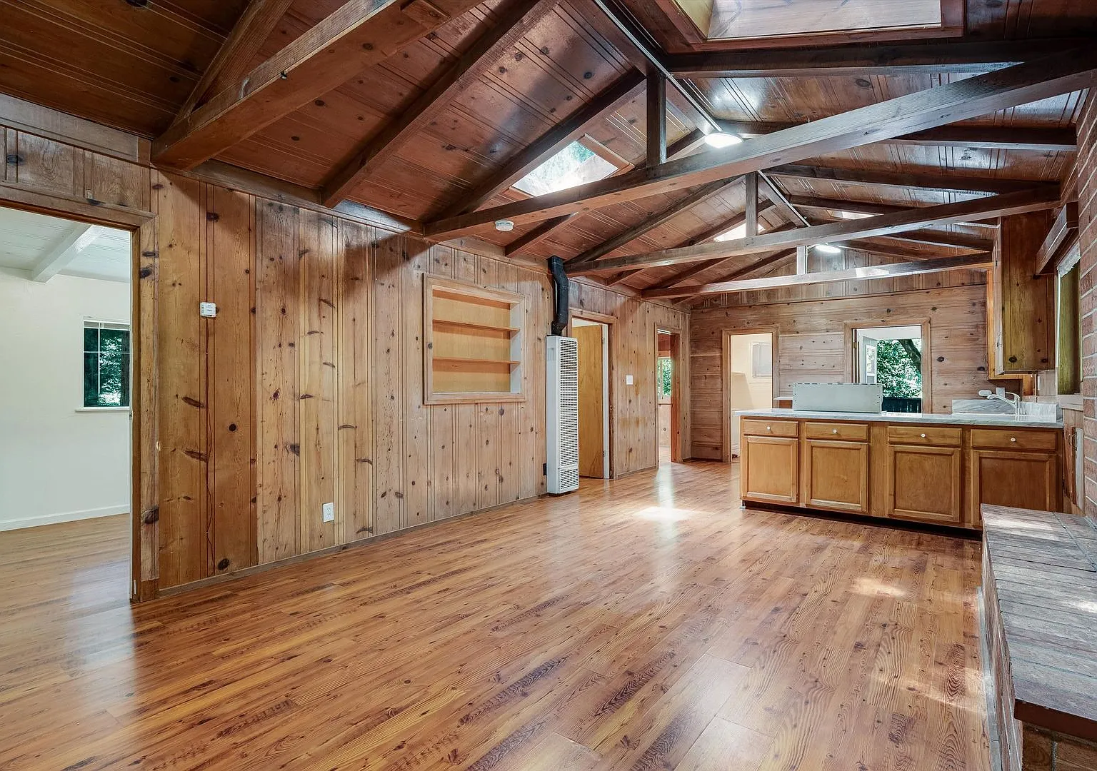 11075 Dell Avenue — Photo 4