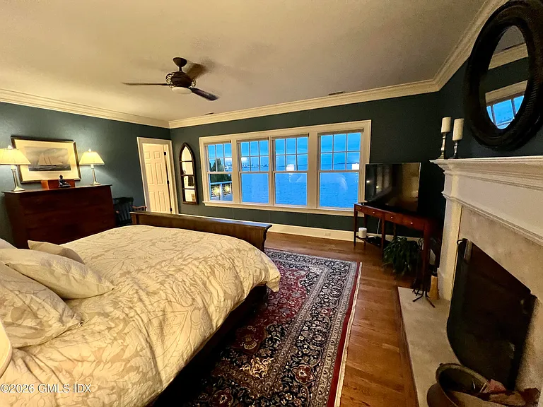 50 Shorefront Park — Photo 42