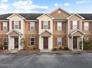 114 W Murrow Ln, Jacksonville, NC 28546