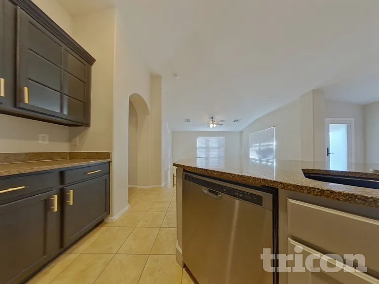 30266 W Earll Dr — Photo 5