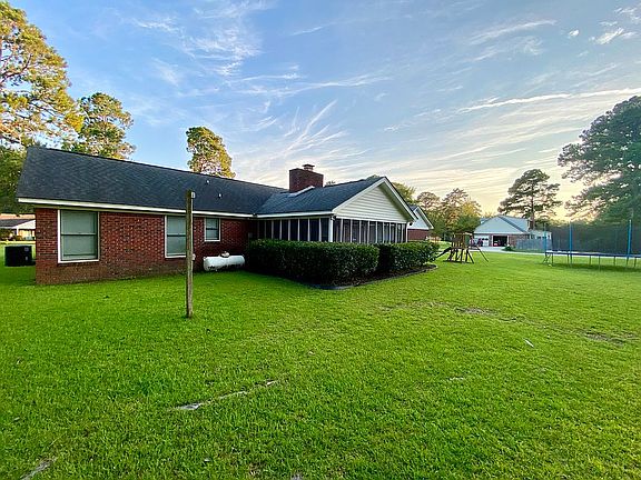 4th image of 210 Irwinton Dr