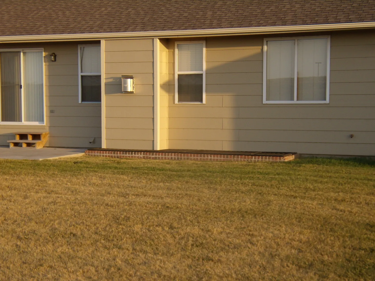 3BR 3Bath Duplex NE — Photo 1
