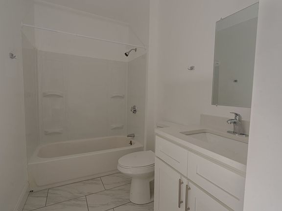 3rd image of 11 Park St #10