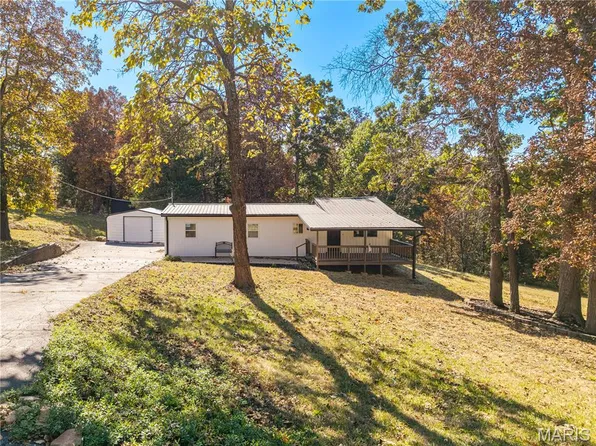 21 Oak Ridge Trl, Festus, MO 63028