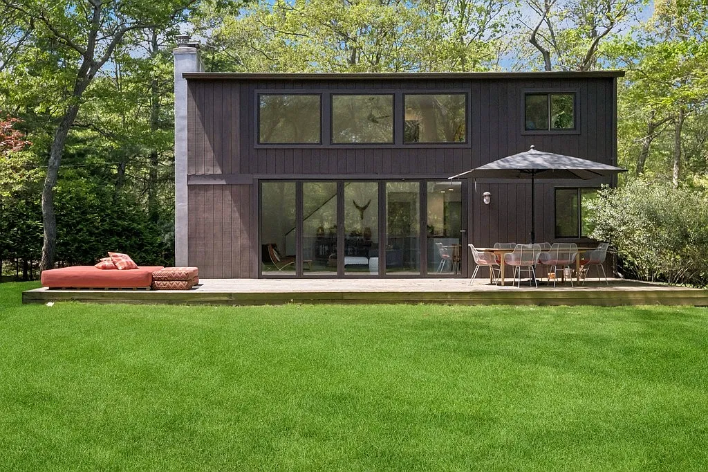 Modern Hamptons Retreat — Photo 2