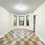 1 bed, 800 sqft, $1,250 — Photo 3
