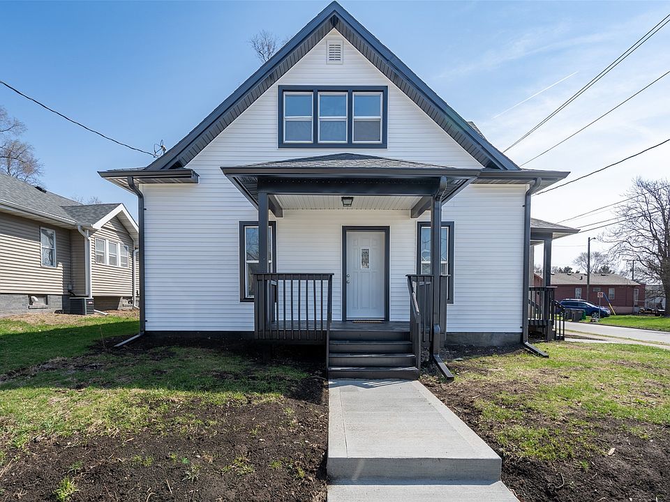 1st image of 2901 4th St