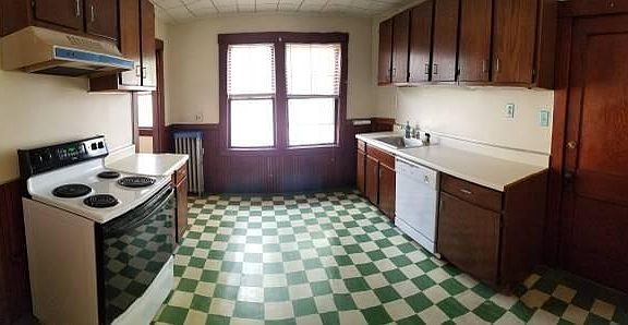 3rd image of 35 Grant Ave #2
