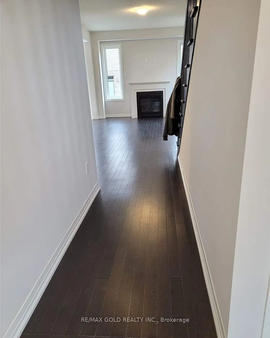 3 bed, $2,900 — Photo 2