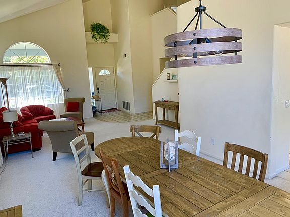 4th image of 105 Quintana Ct