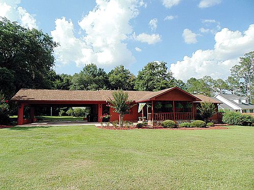 1st image of 719 NE Cherry Lake Cir