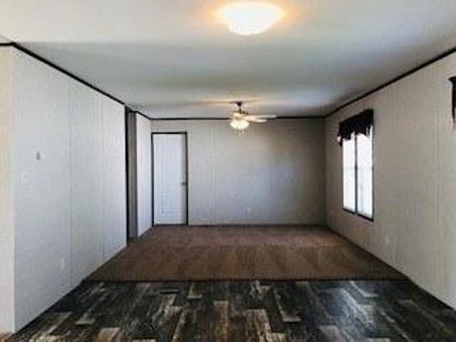 5th image of 5110 Woodlake Trl
