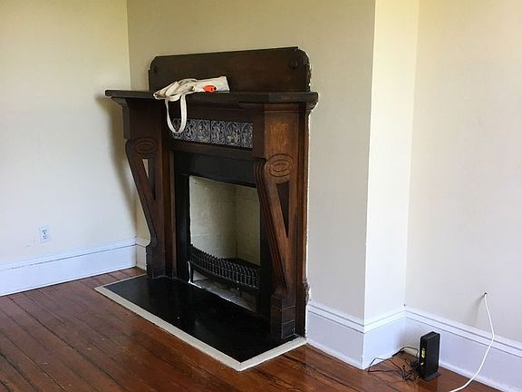 5th image of 1309 Park Ave APT 3F