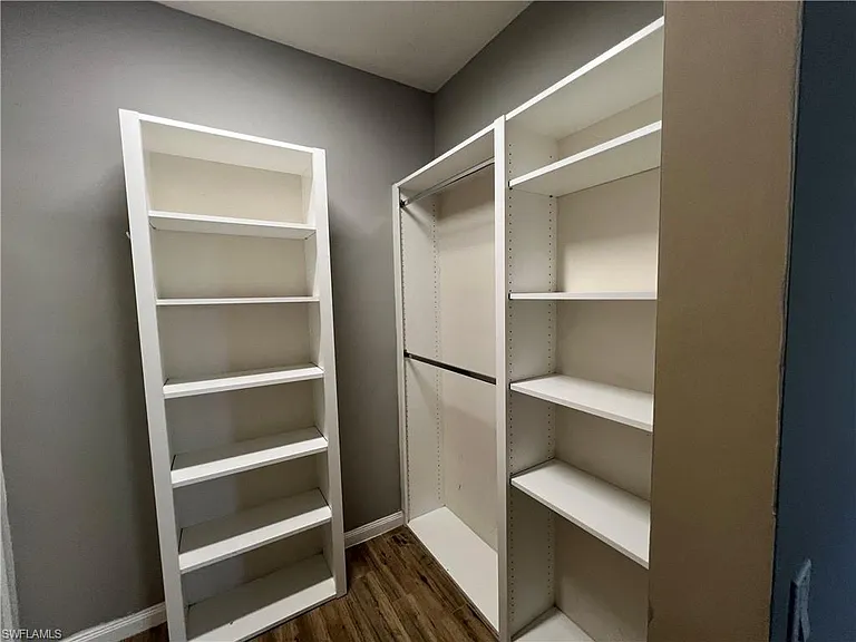 5365 Cove Cir #125 — Photo 33