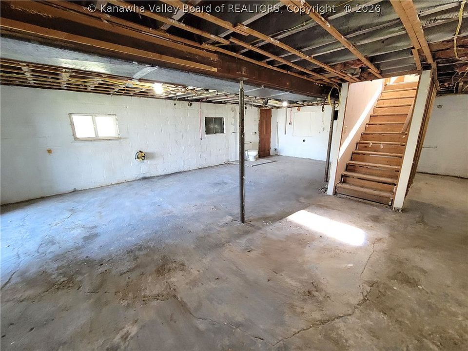 13th image of 518 High St