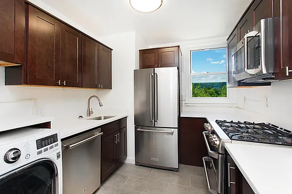 Rented by Living New York | media 10