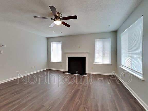 2nd image of 1219 Kendall Dr