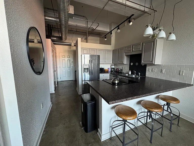 1535 Walnut St #302 — Photo 5