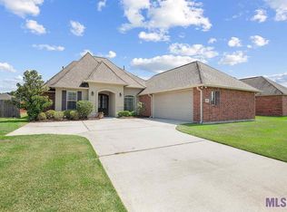 30982 Creek Bend Ave, Denham Springs, LA 70726