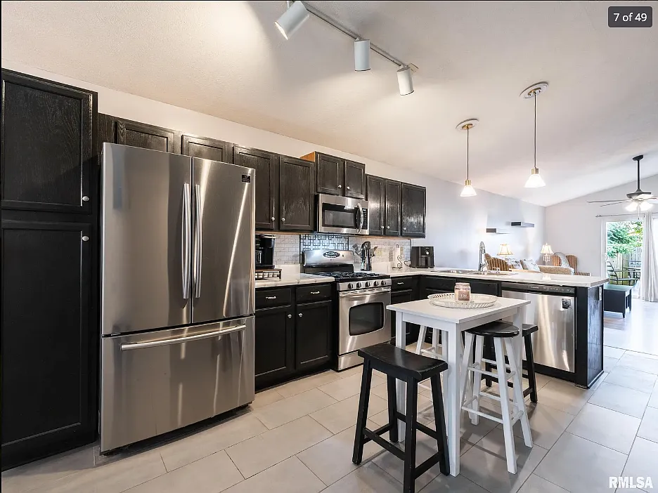 3504 Wegeng Dr — Photo 1