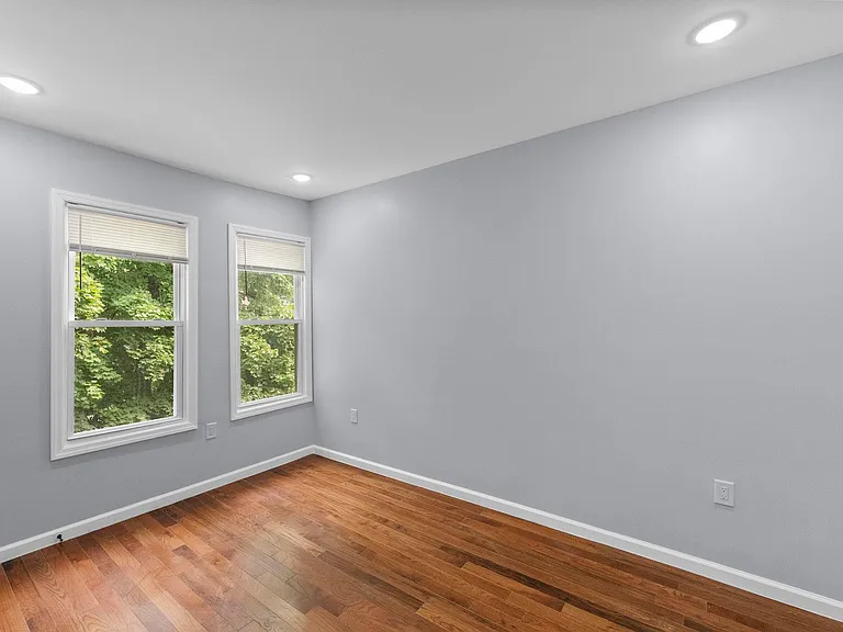 100 Atlantic St — Photo 27
