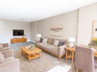 11611 Oakfield Dr SW, Calgary, AB T2W4S9