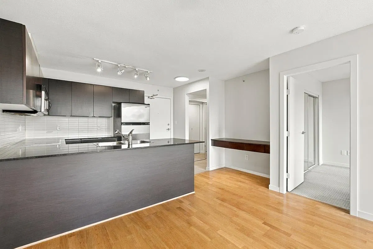 1 bed, 705 sqft, $2,250 — Photo 4