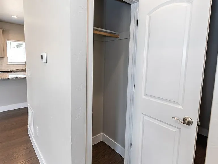 5365 Sky Top Ln — Photo 17