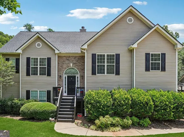 107 Laurel Oaks Ln, Jefferson, GA 30549