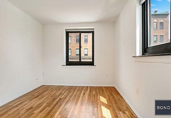 4th image of 230 E 30th St APT 7H