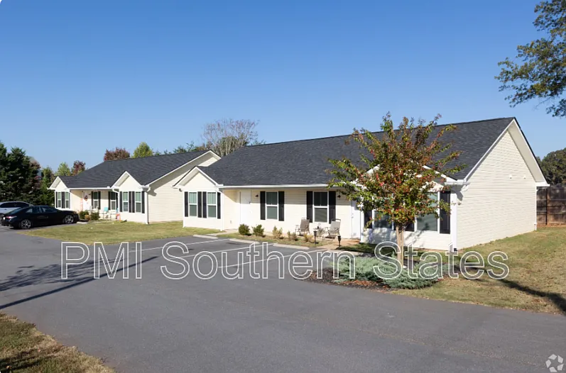217 Walnut Hill Dr #A