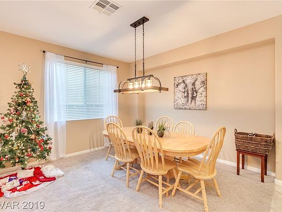 4th image of 89 Pettswood Dr