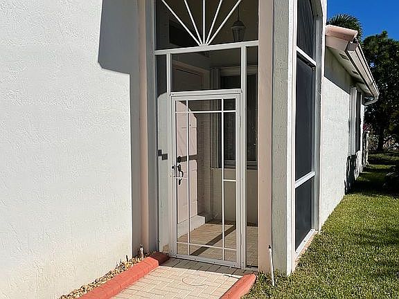 4th image of 2638 Clipper Cir