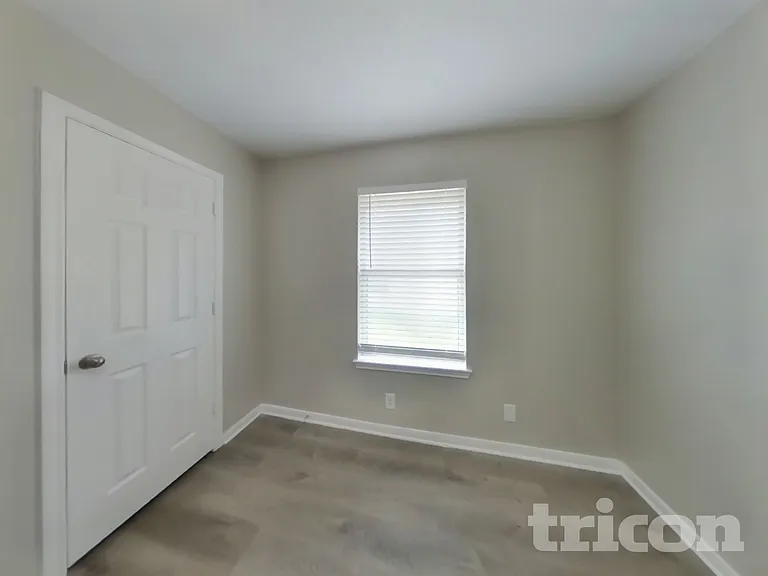 1714 Coxwold Ct — Photo 16
