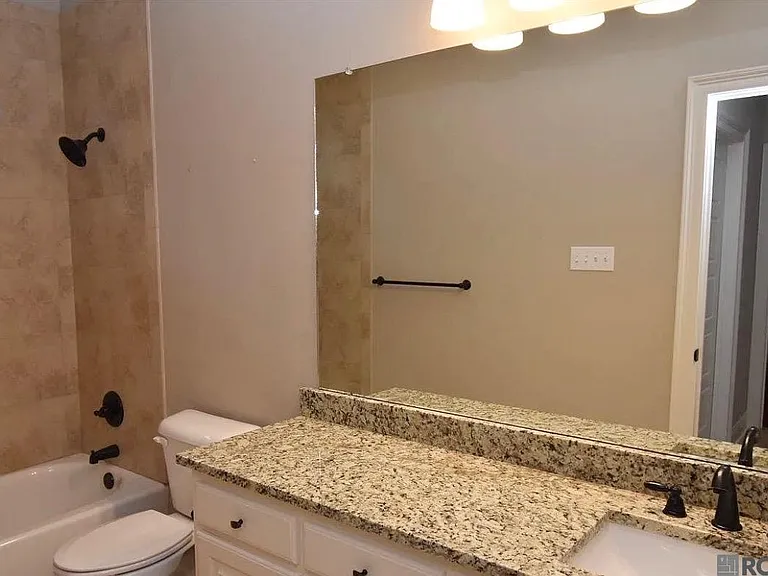 14142 Watercrest Ln — Photo 17