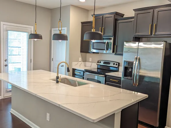 14316 Foxcroft Rd, Raleigh, NC 27614