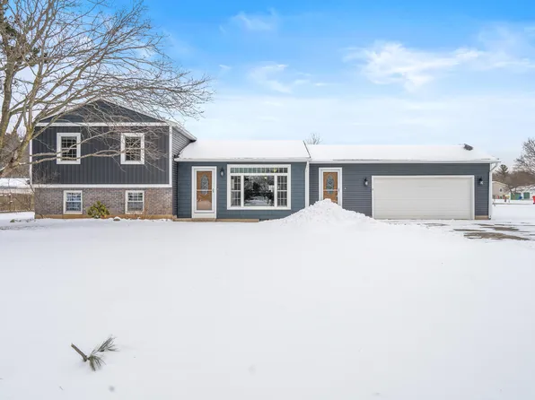 3733 E 128th St, Grant, MI 49327