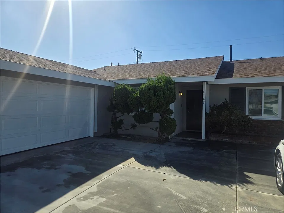 6162 Ludlow Ave
